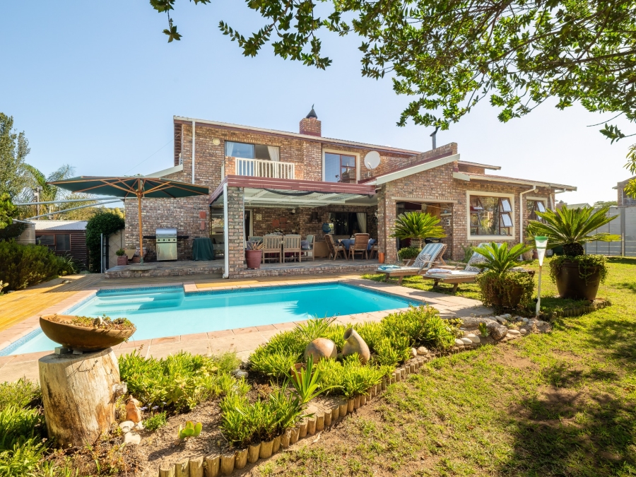 4 Bedroom Property for Sale in Groenvallei Western Cape